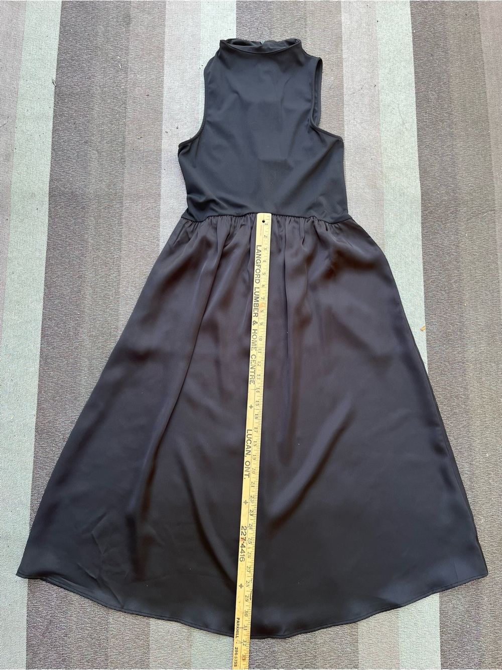 Betsey Johnson Black Sleeveless Midi Dress - Picture 12 of 12